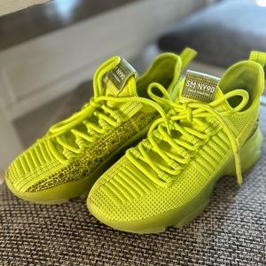 Steve Madden lime green rhinestone shoes size 8